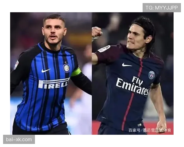 卡瓦尼机场被路人认出，直接摆出赛场魔兽样，差点没认出来是谁！